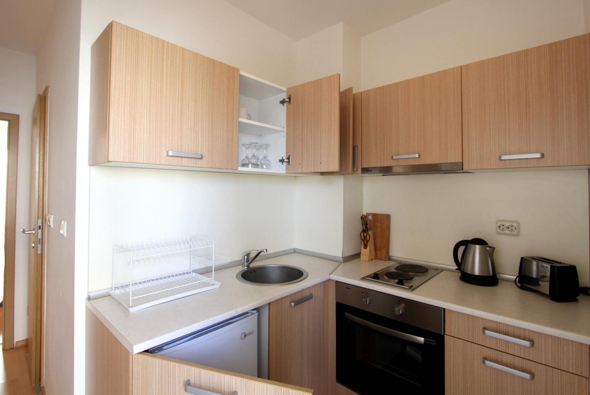 סאני ביץ' New Line Village Apartments מראה חיצוני תמונה