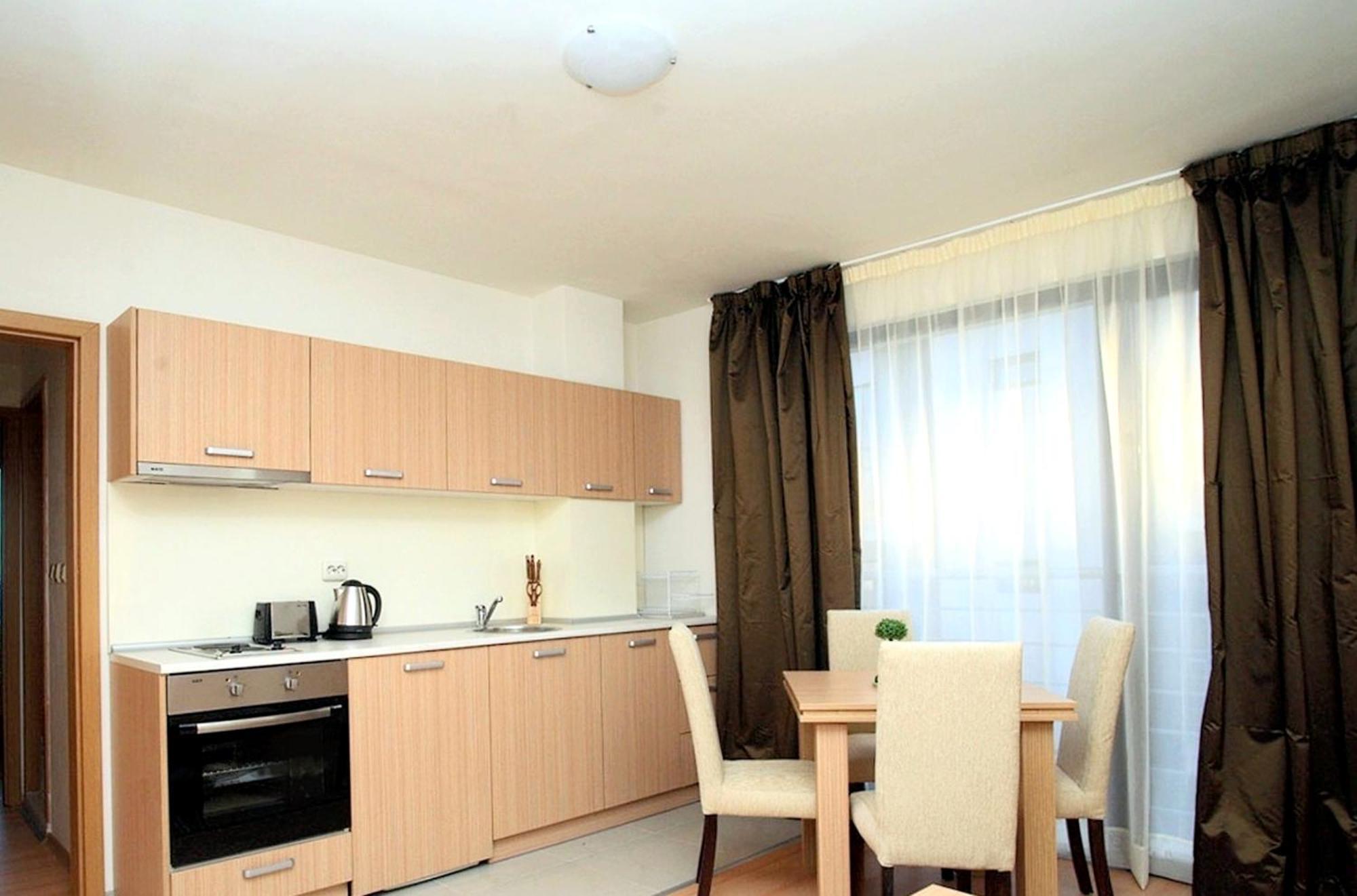 סאני ביץ' New Line Village Apartments חדר תמונה
