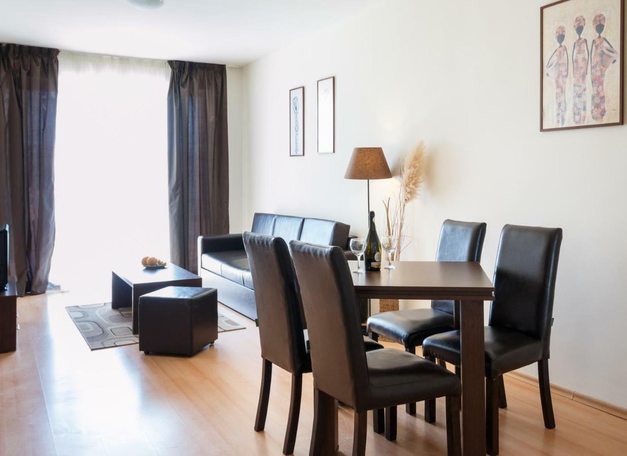 סאני ביץ' New Line Village Apartments מראה חיצוני תמונה